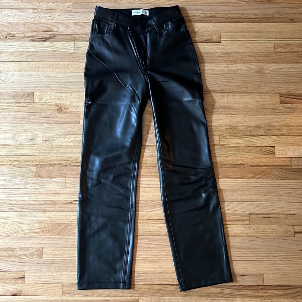 Abercrombie & Fitch Criss-Cross Waistband Vegan leather 90s Straight Pant